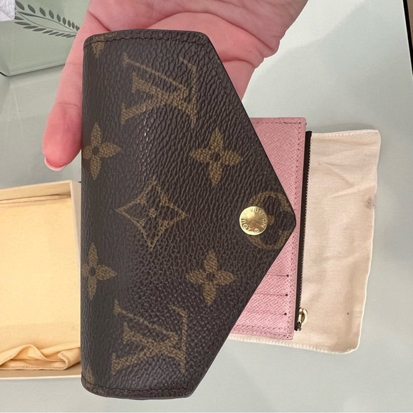 Louis Vuitton Victorine Wallet - Picture 9 of 15